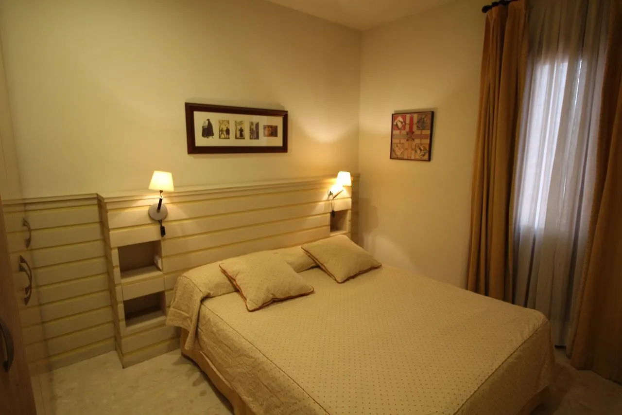 Apartment Apartaments St. Jordi Comtal Barcelona Spanien